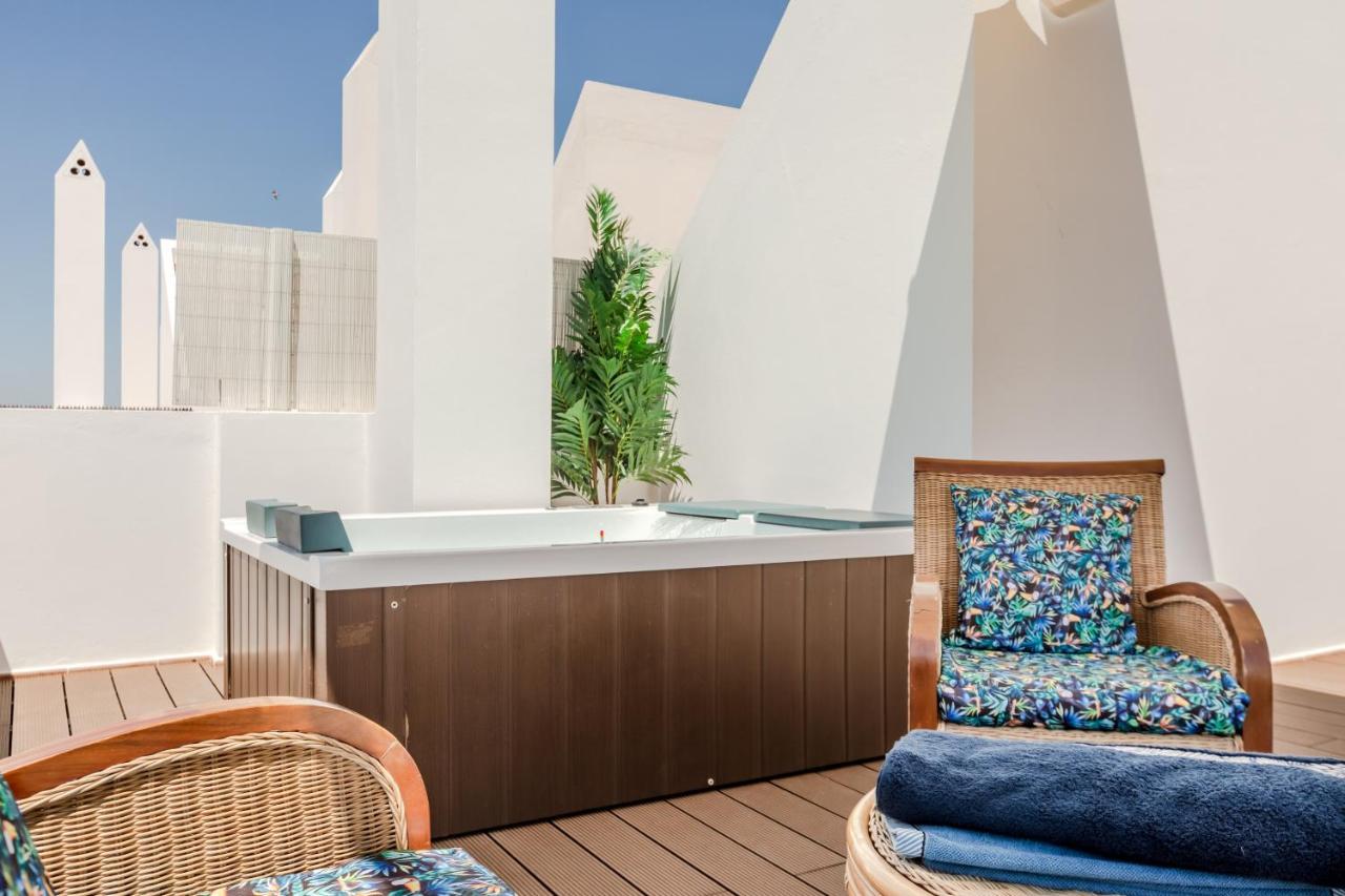 Seascape Villa Private Pool & Rooftop Jacuzzi With Sea View Near Manta Rota Beach Vila Nova de Cacela Exterior photo